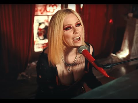 Avril Lavigne – I’m a Mess (with YUNGBLUD) (Official Music Video) | Mental Health Anthem, Pop-Punk Collaboration & Cultural Impact 2022–2026